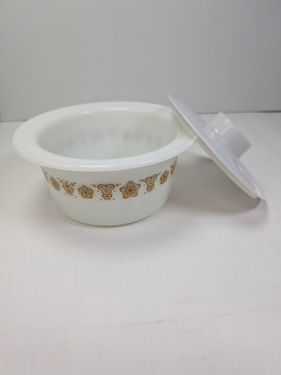 Corelle Other - Vintage Corelle Butterfly Gold Grab-It Bowl Serving Dish wi Original Plastic Lid